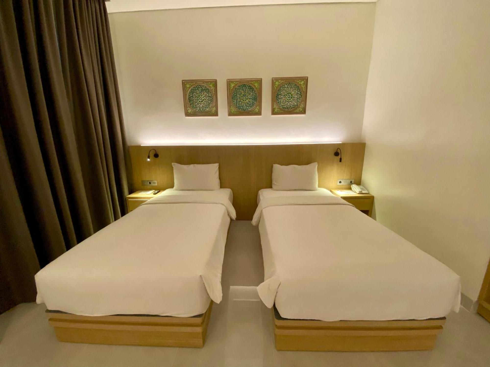 Opi Indah Hotel Палембанг Екстер'єр фото