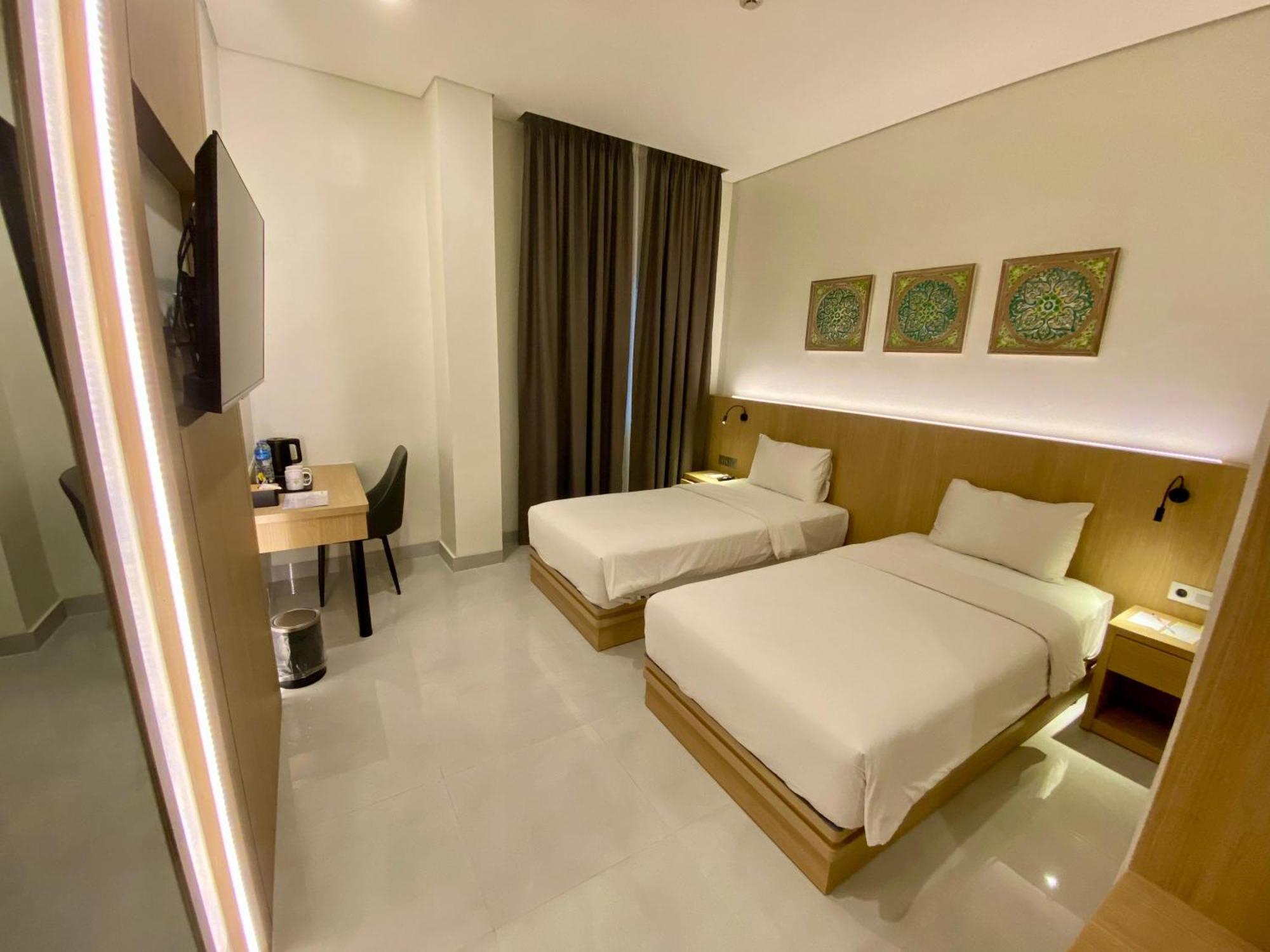 Opi Indah Hotel Палембанг Екстер'єр фото